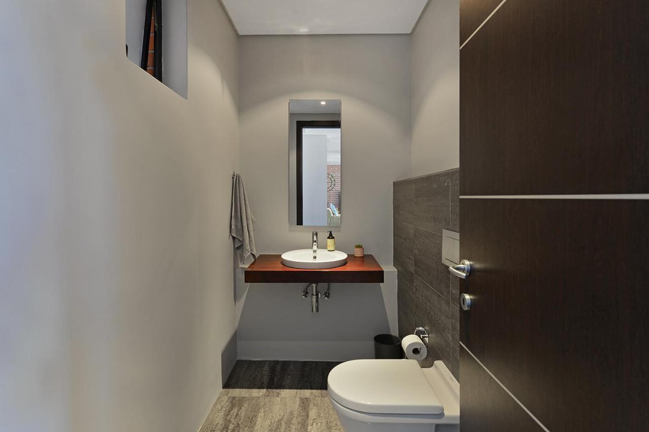Rose - Luxury Living With Views!