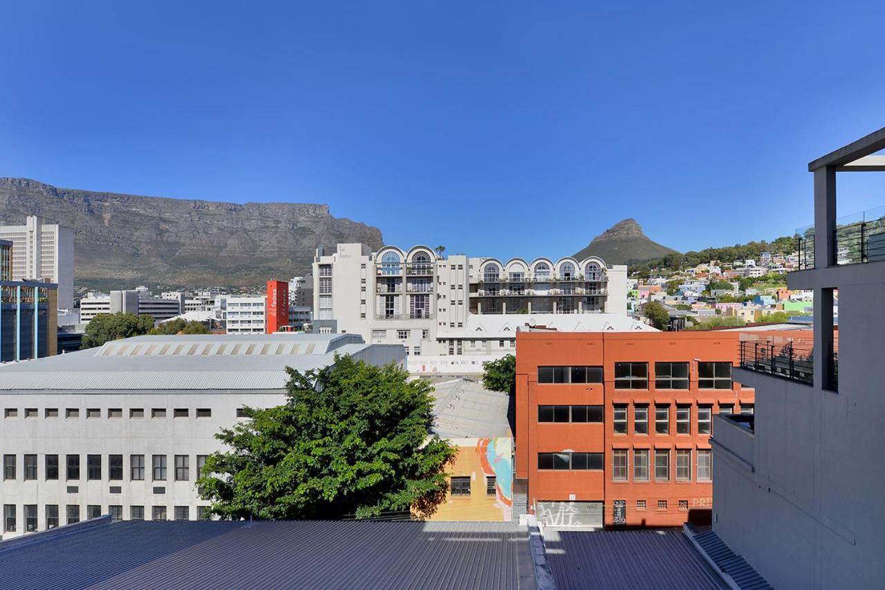 Rose - Luxury Living With Views!